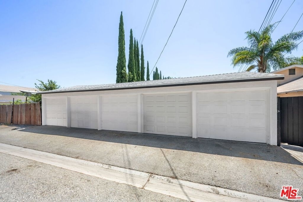 2007 E Villa Street - Photo 11