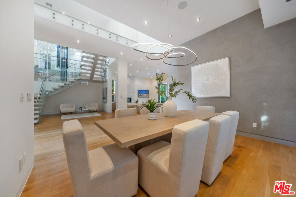 6359 Colgate Ave - Photo 4