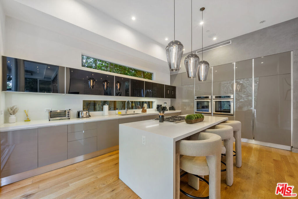6359 Colgate Ave - Photo 10