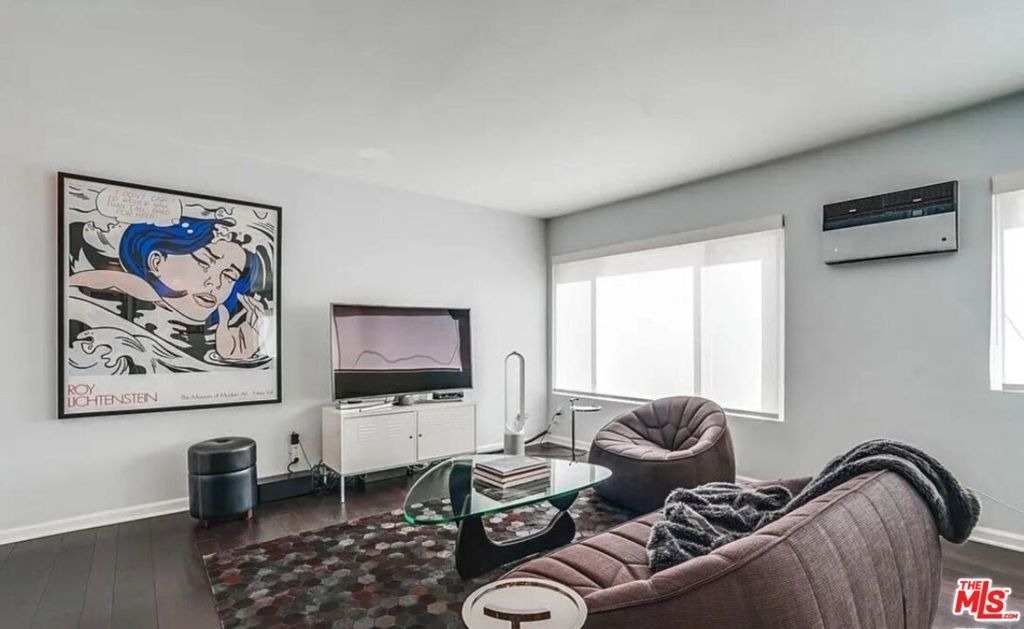 1233 N Flores Street - Photo 1