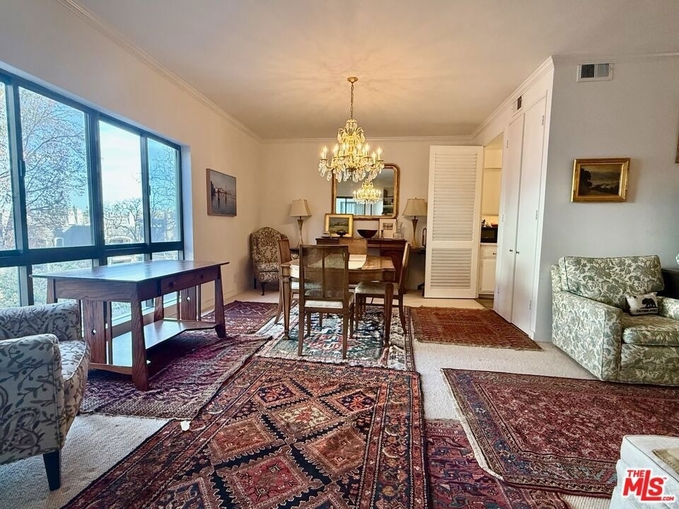 637 Wilcox Avenue - Photo 10