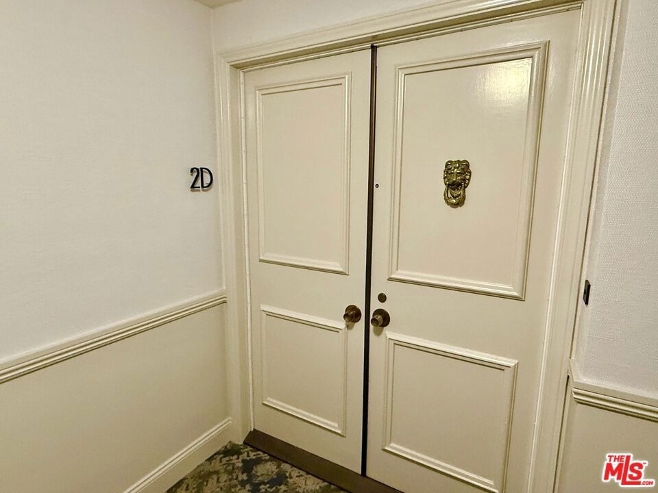 637 Wilcox Avenue - Photo 4