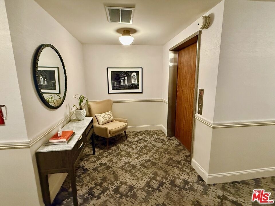637 Wilcox Avenue - Photo 3