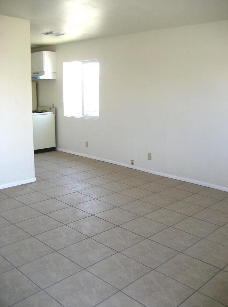 10340 E Vernon Avenue - Photo 3