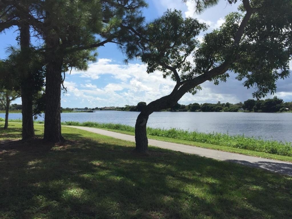 2960 Lake Osborne Drive - Photo 7