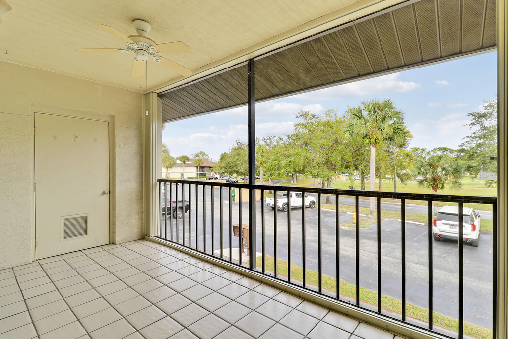 6392 Chasewood Drive - Photo 23