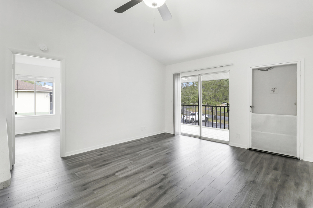 6392 Chasewood Drive - Photo 5