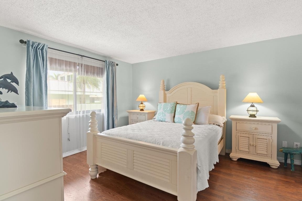 1300 Seaway Drive - Photo 8
