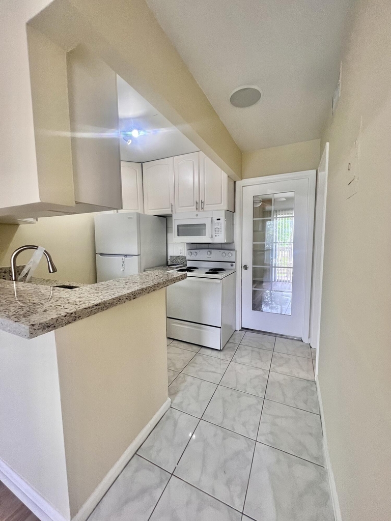 1500 N Congress Avenue - Photo 6