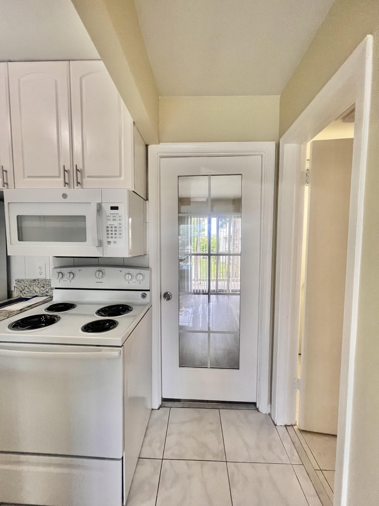 1500 N Congress Avenue - Photo 5