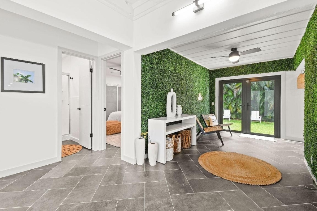 630 Ne 15th Place - Photo 5