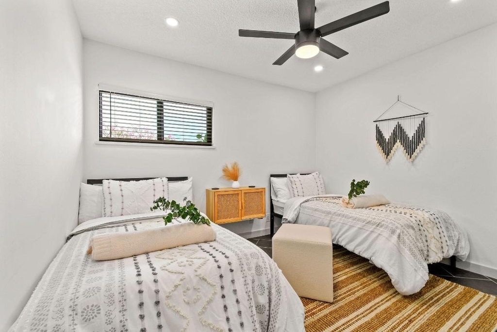 630 Ne 15th Place - Photo 19