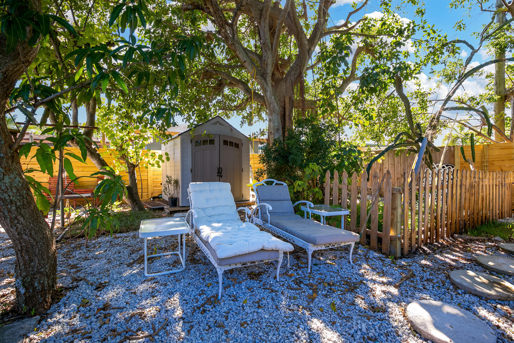 609 S Arnold Avenue - Photo 20