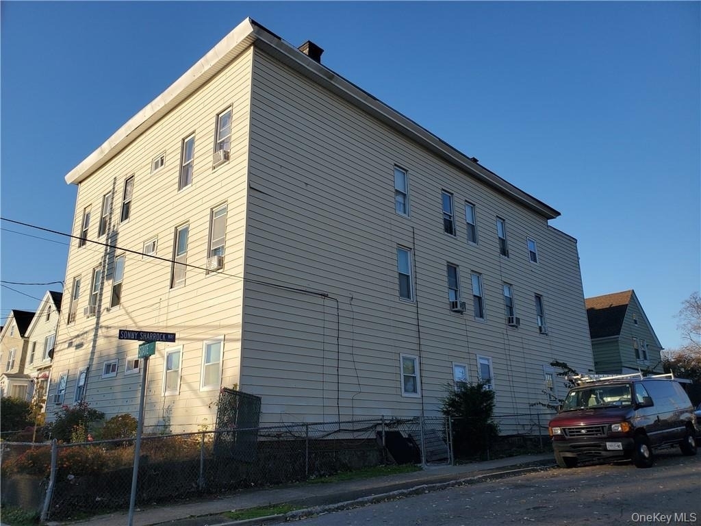 76 State Street - Photo 2