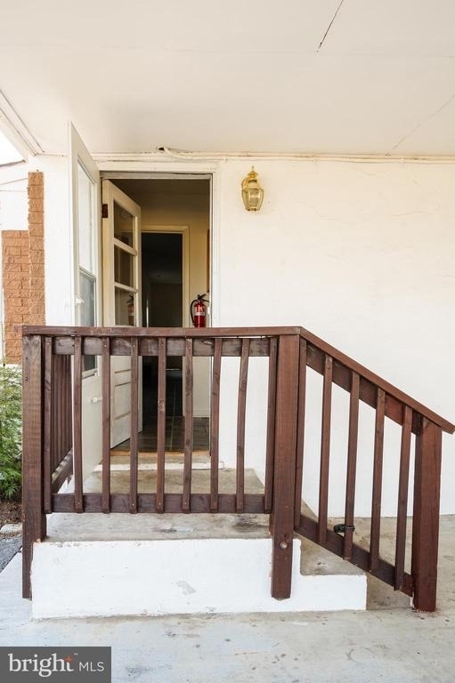 108 Martin Drive - Photo 3