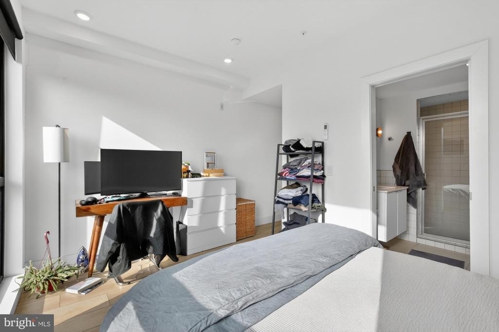 2007 Cambridge Street - Photo 18