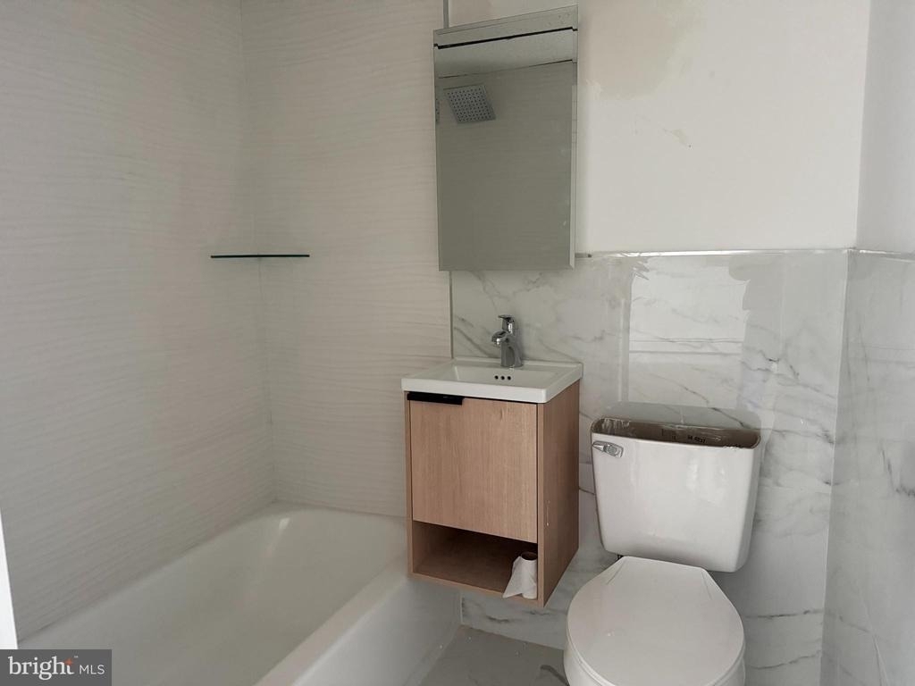 1247 Shackamaxon Street - Photo 8