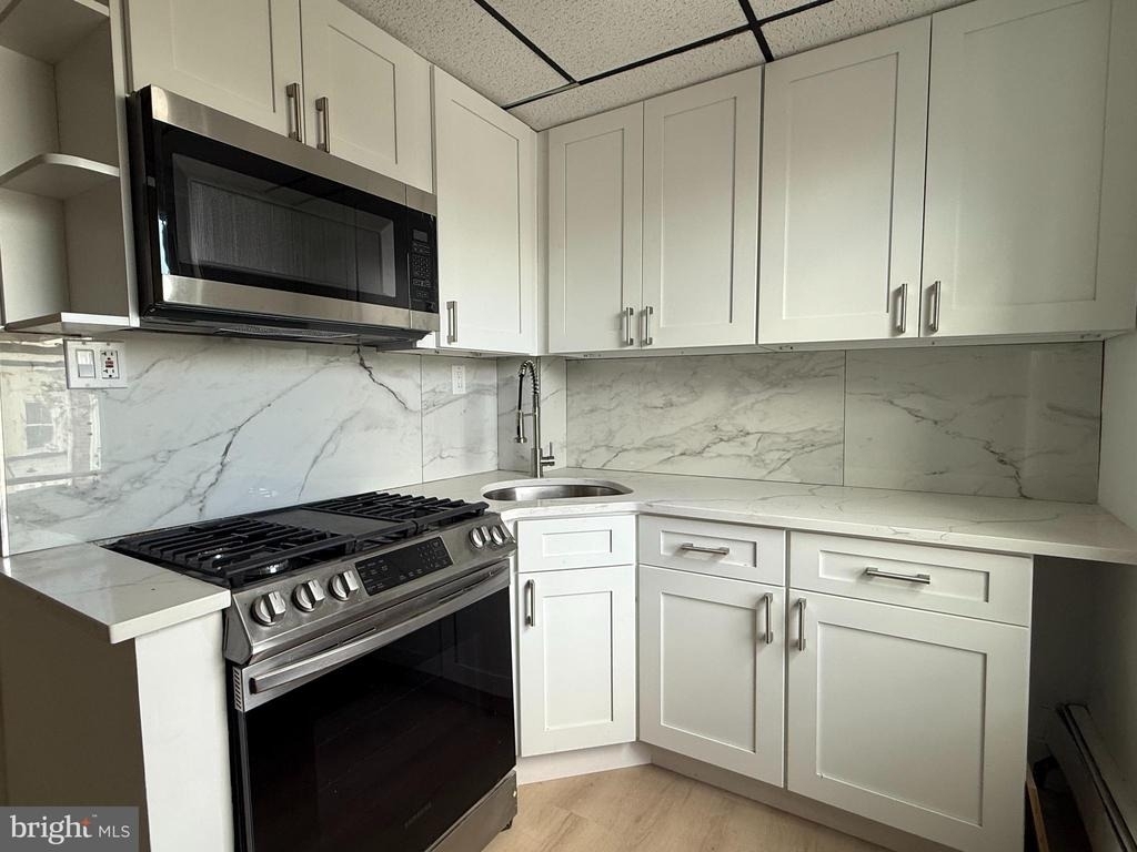 1247 Shackamaxon Street - Photo 0