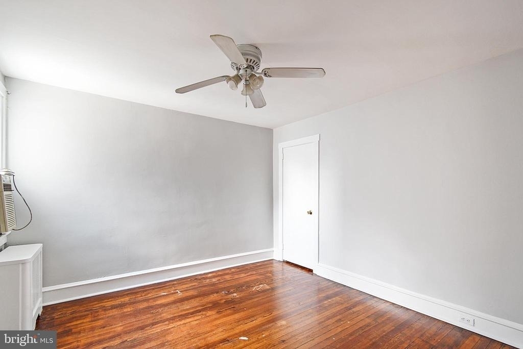 2411 W Darby Road - Photo 4