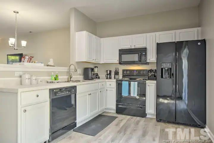 3911 Volkswalk Place - Photo 5