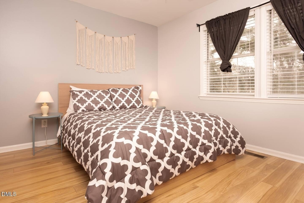 112 Friar Lane - Photo 9