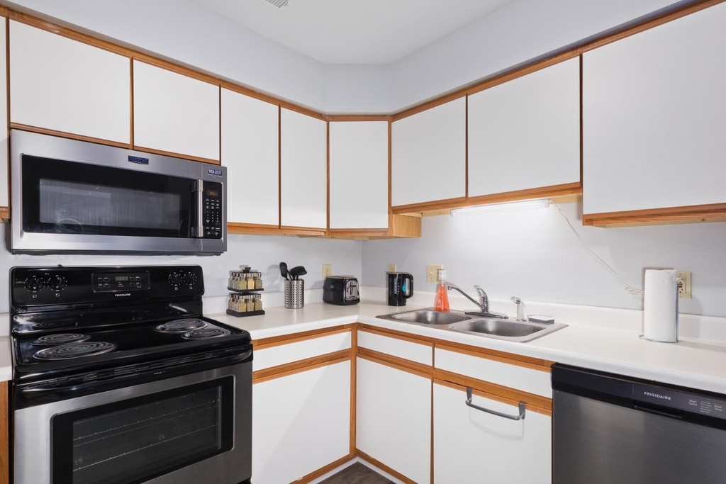 332 Summerwalk Circle - Photo 6