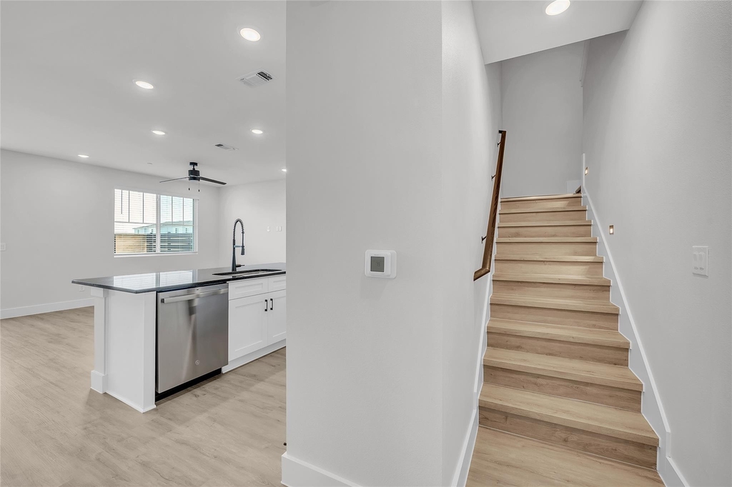 9317 Curious Squirrel St - Photo 10