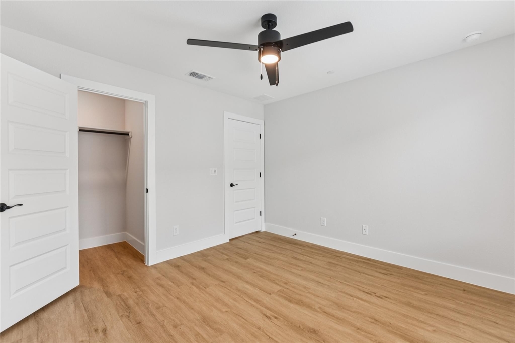 9311 Curious Squirrel St - Photo 17