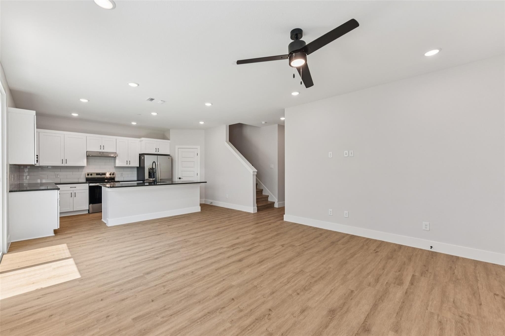 9311 Curious Squirrel St - Photo 3