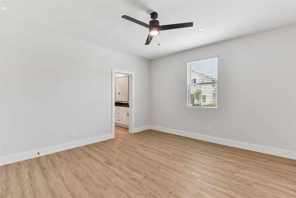 9311 Curious Squirrel St - Photo 9