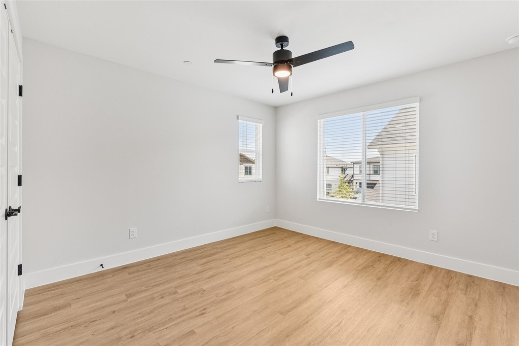 9311 Curious Squirrel St - Photo 18