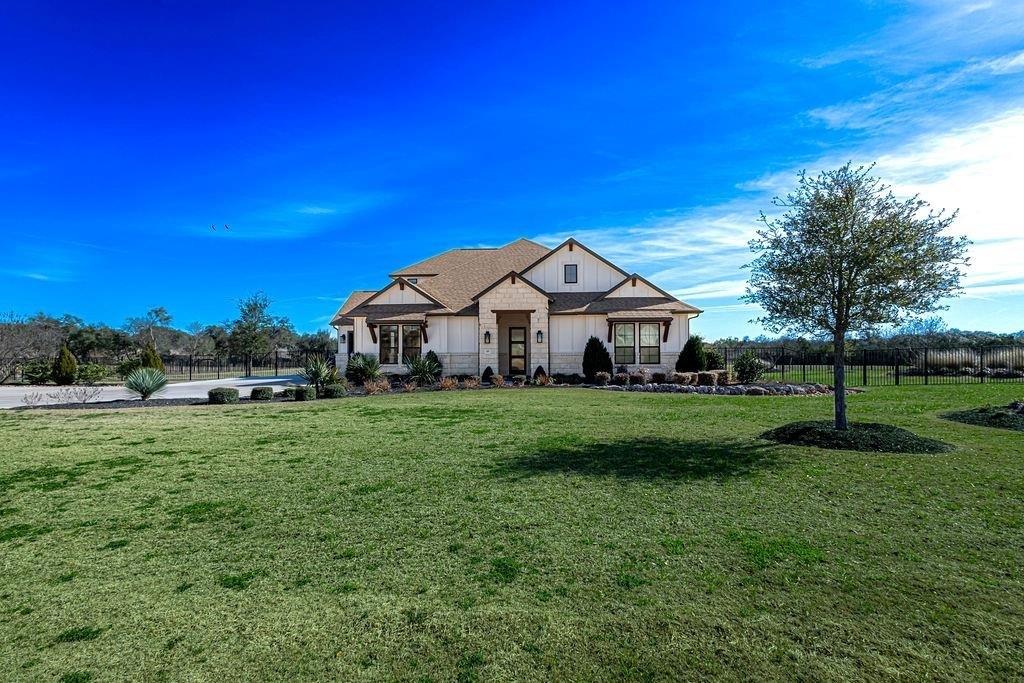 217 Northcrest Dr - Photo 0