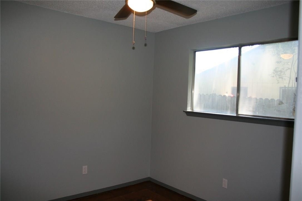 103 Cloudview Dr - Photo 9