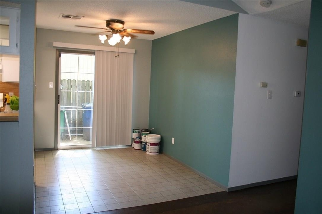 103 Cloudview Dr - Photo 4