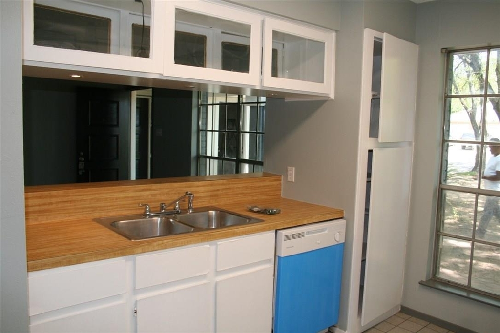 103 Cloudview Dr - Photo 3