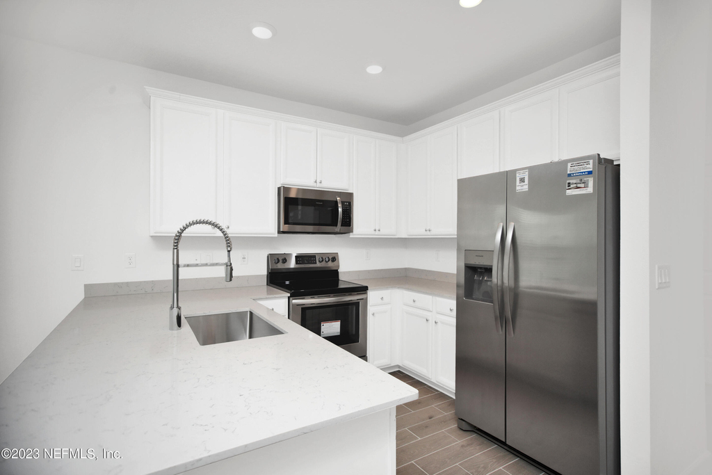 348 Rosemont Drive - Photo 7