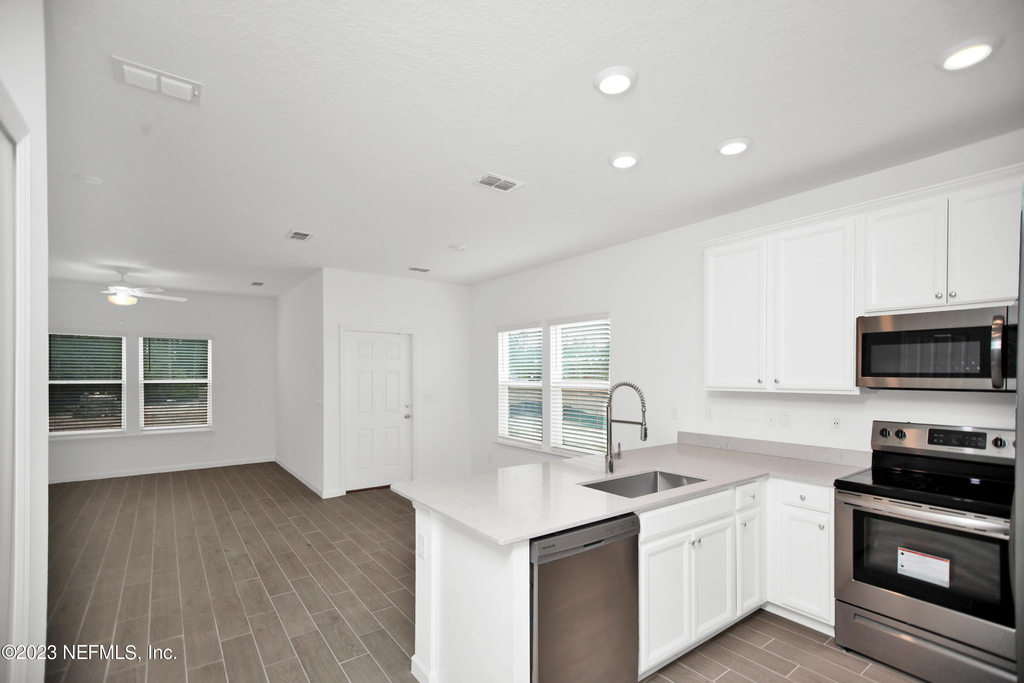 348 Rosemont Drive - Photo 5