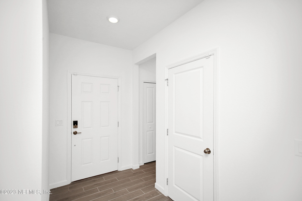 348 Rosemont Drive - Photo 2