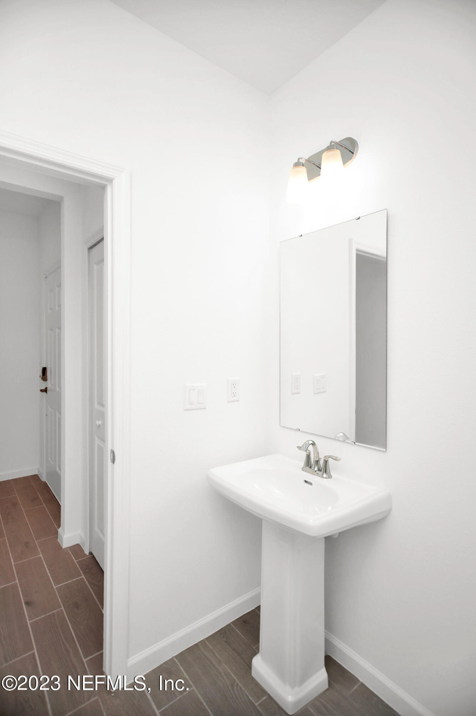 348 Rosemont Drive - Photo 4