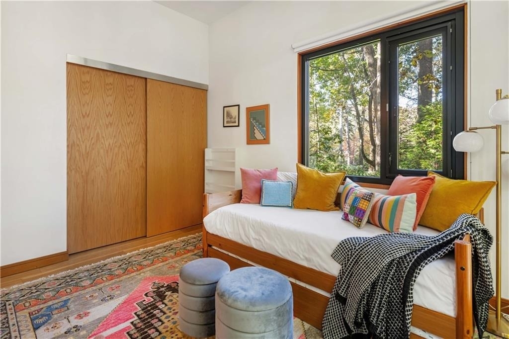 515 Claire Drive Ne - Photo 2