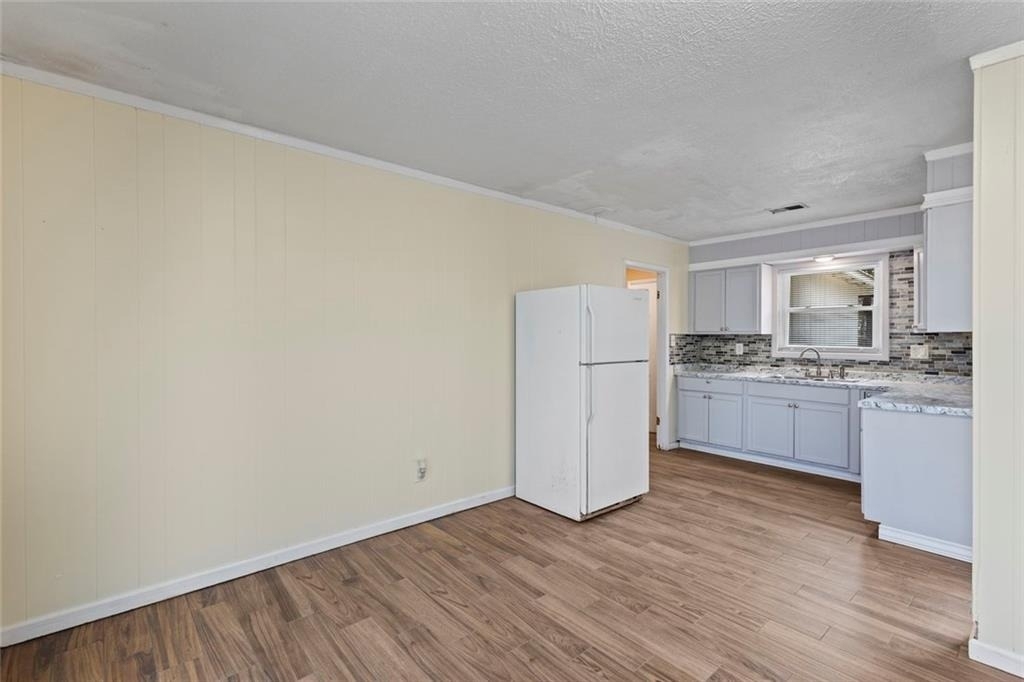 1201 Shoreham Drive - Photo 8