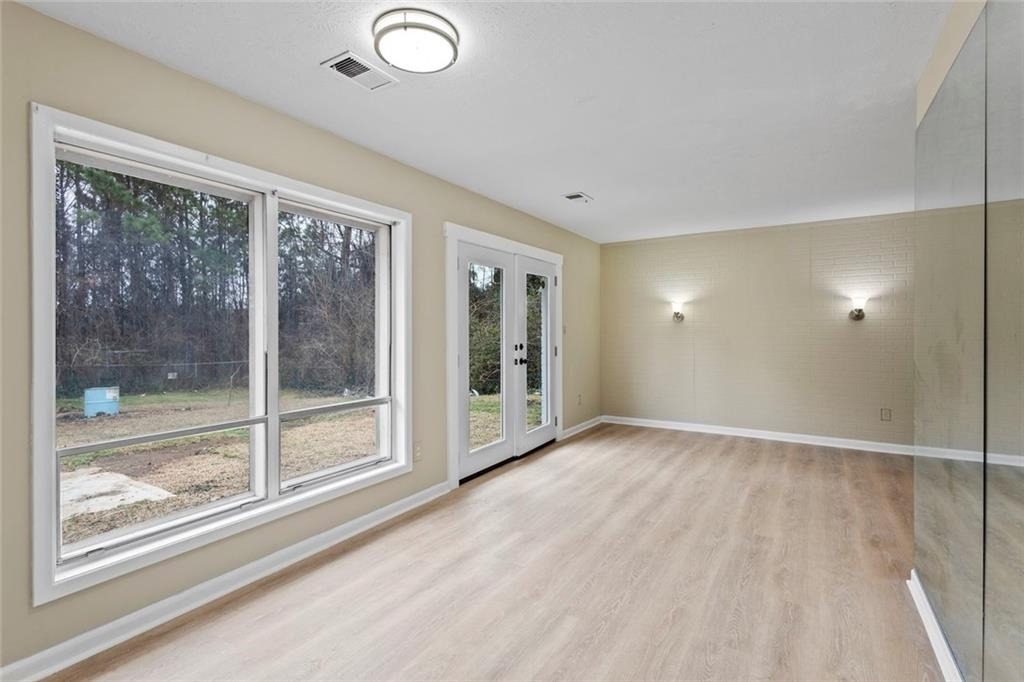 1201 Shoreham Drive - Photo 4