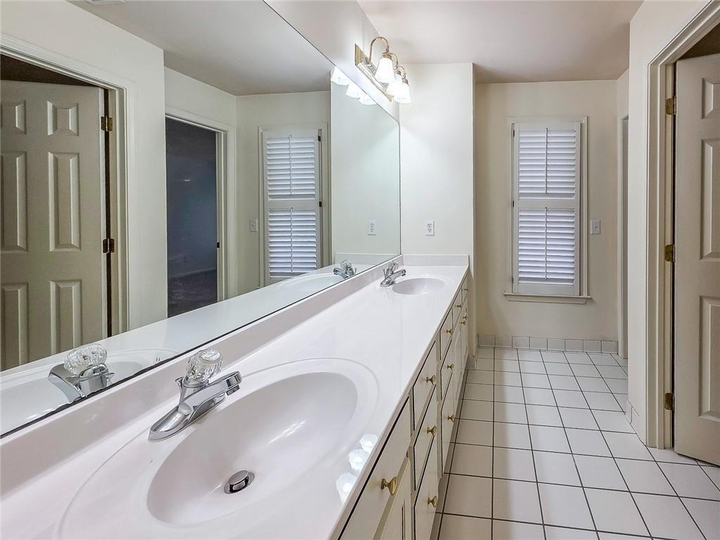 2502 Oak Hill Overlook - Photo 23