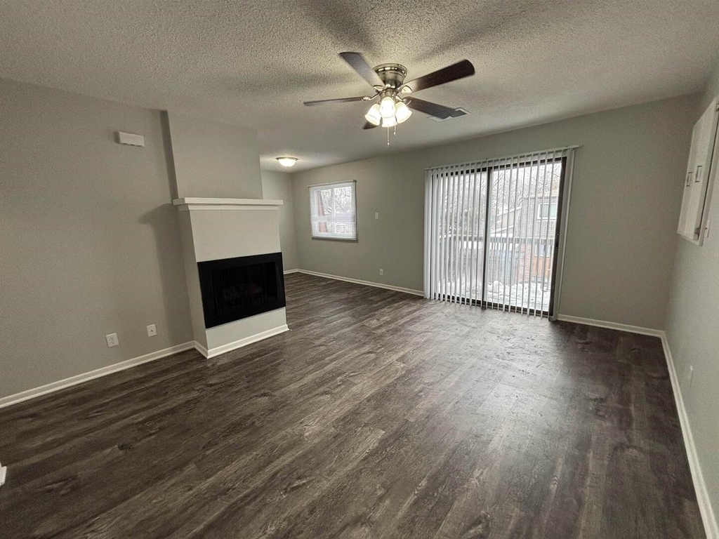 2501 E 50th Street - Photo 1