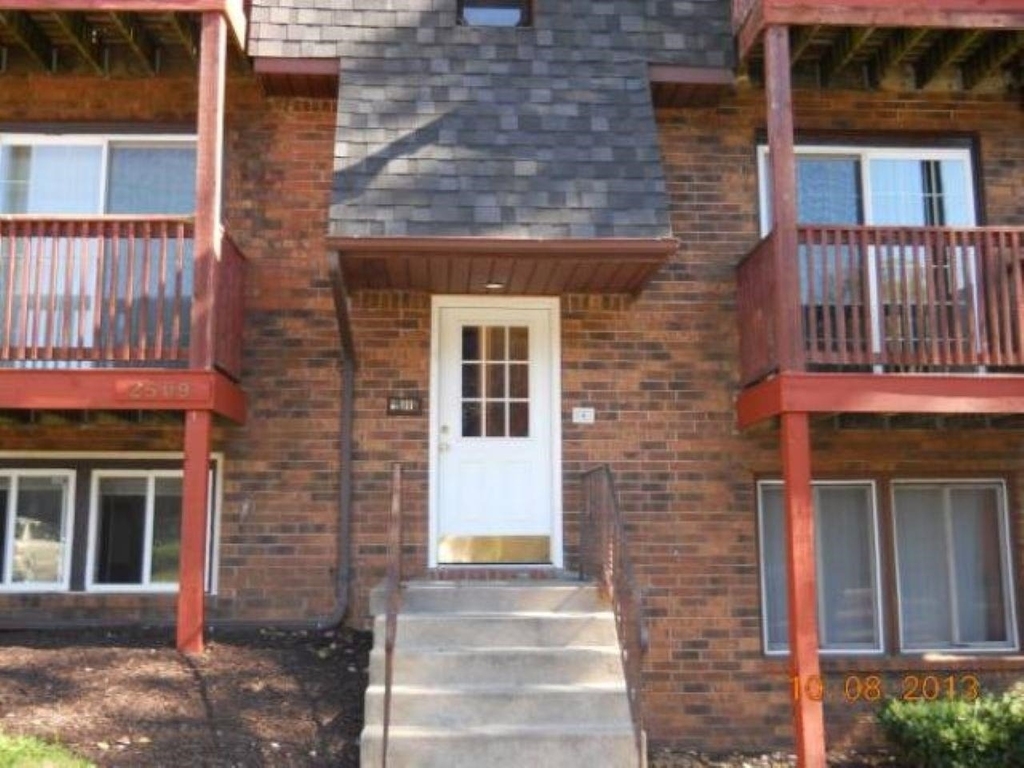 2501 E 50th Street - Photo 0