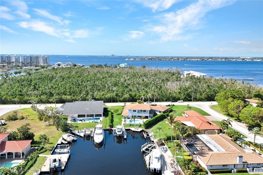 6448 Griffin Boulevard - Photo 44