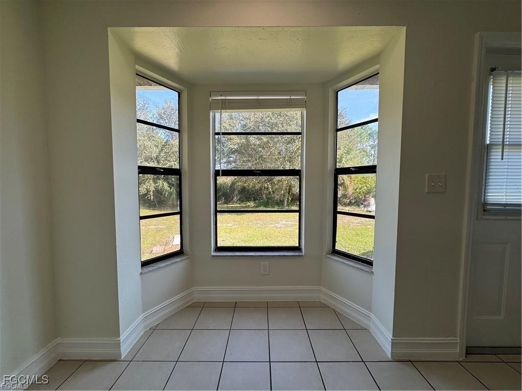 645 Homestead Road S - Photo 4