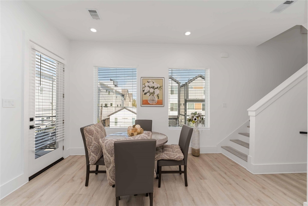 3410 Baer Street - Photo 10
