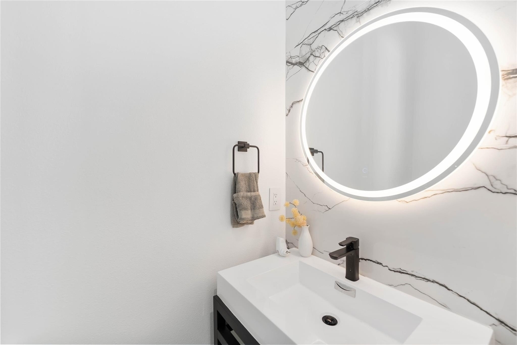 3410 Baer Street - Photo 9