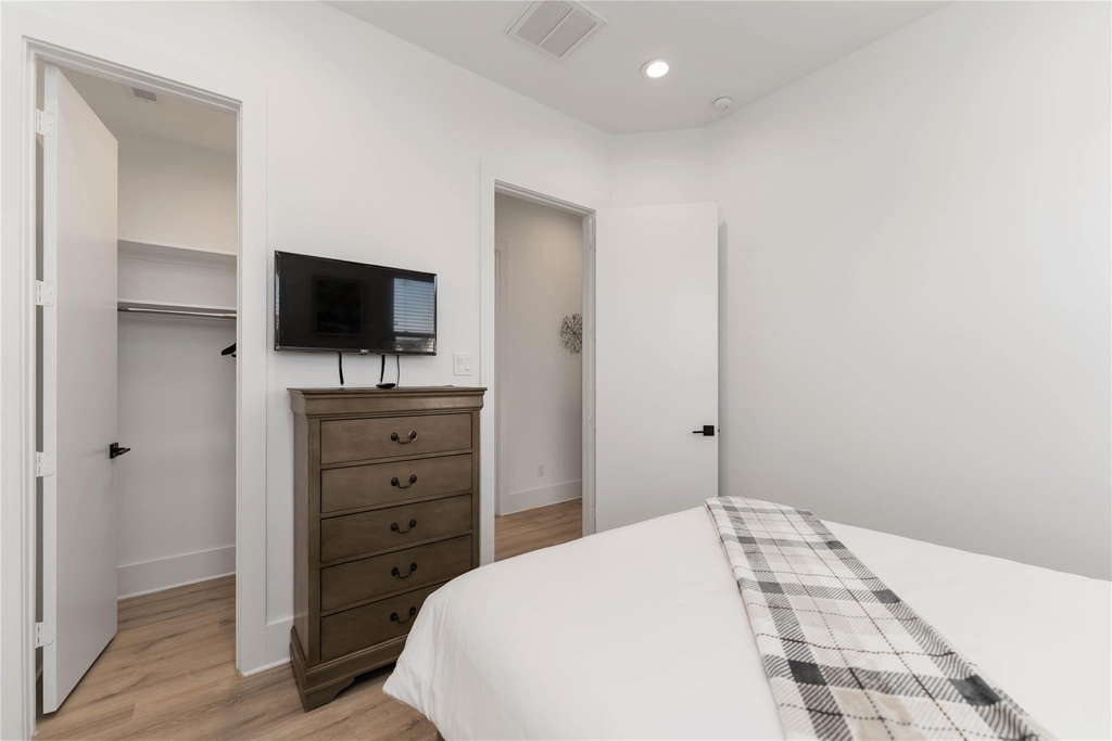 3410 Baer Street - Photo 18